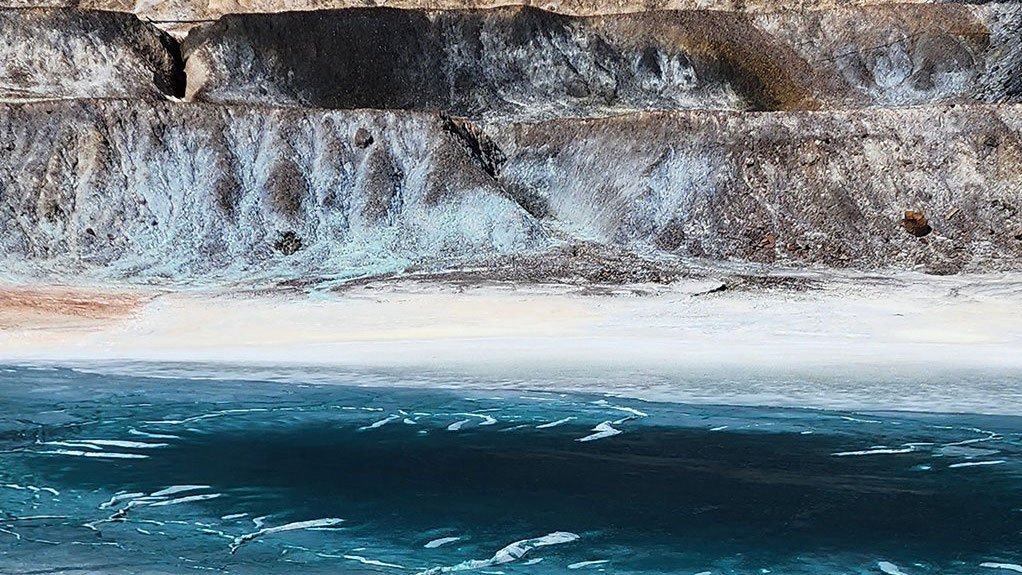 Image of copper leaching from heaps at the Nifty copper project