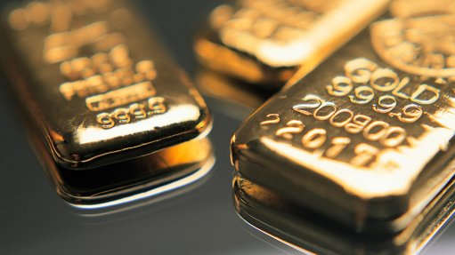 Gold bounces to 1-yr high as banking sector concerns return to fore
