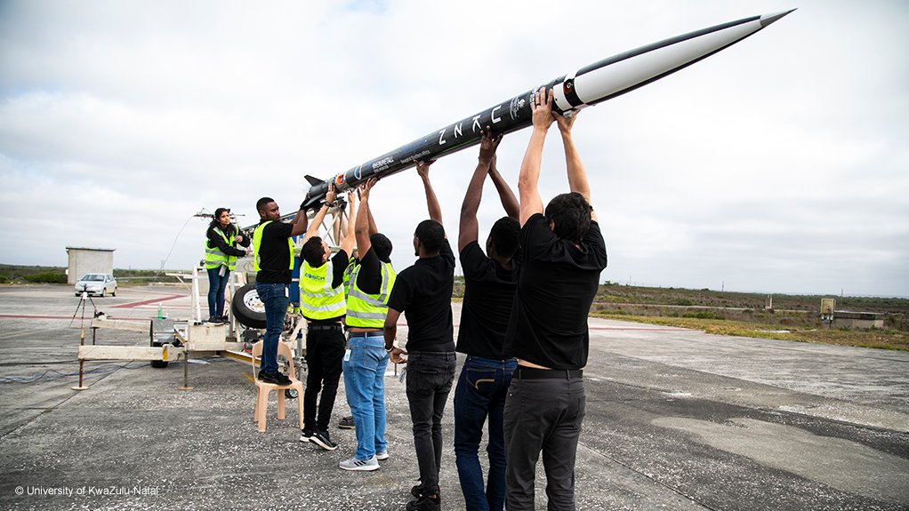 The UKZN ASRI team place the Phoenix-1D upon its launcher