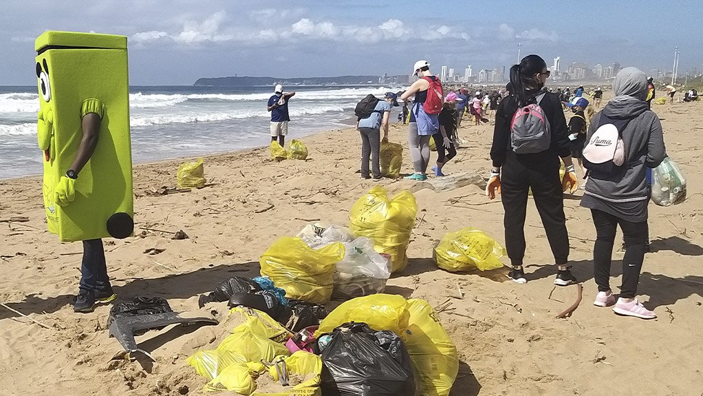 Plastics SA leads the charge in combating plastic pollution on World Environment Day and World Oceans Day 
