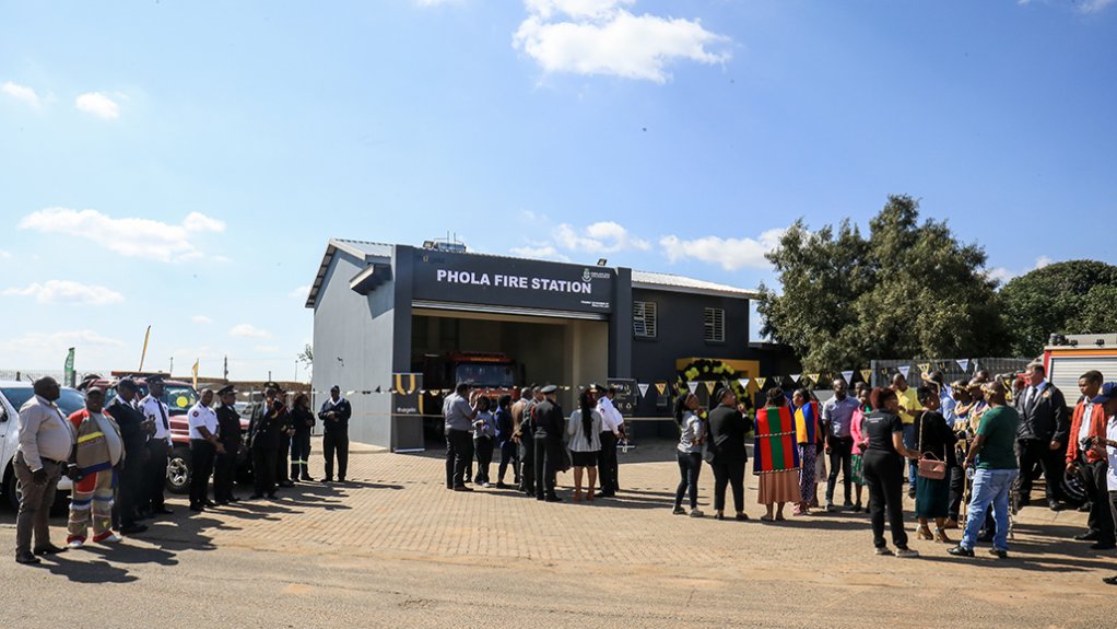 An image showing the launch of the the new Phola fire station built by Thungela 