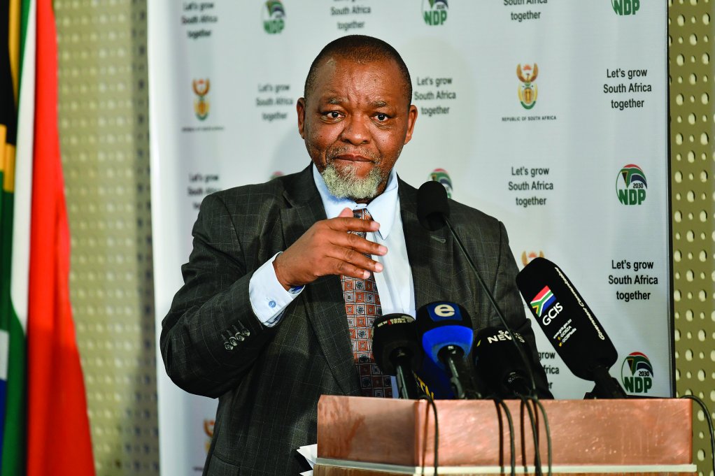  	Mineral Resources and Energy Minister Gwede Mantashe