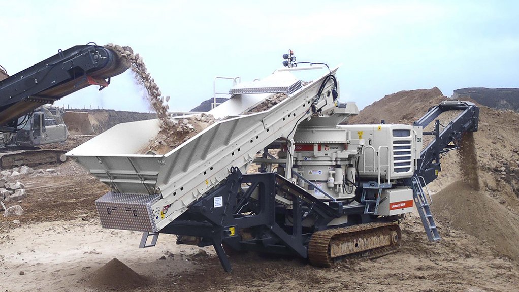 The Lokotrack® LT300HP™ features the most popular Nordberg® HP300™ cone crushing unit, which provides optimized performance, efficiency and high capacity in crushing