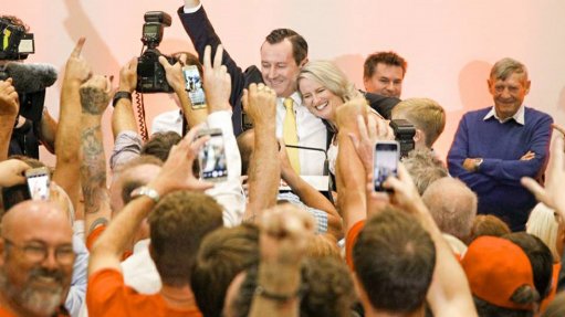 Image shows Mark McGowan at his election win in 2017