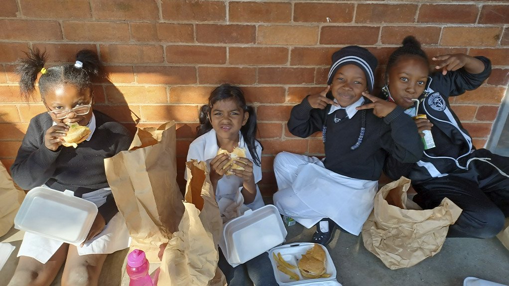 Air Products celebrates relationship with schools in Chatsworth, KZN