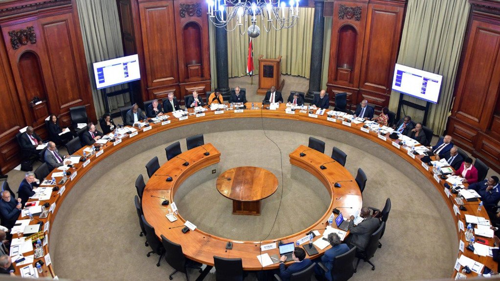 President Cyril Ramaphosa chaired a meeting of Ministers and CEOs at the Union Buildings on June 6