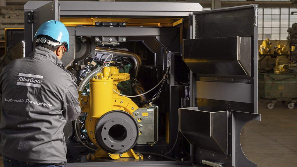 With a patented hinged door now a standard feature of Atlas Copco’s PAS and PAC ranges of pumps, a technician can gain access to pump internals within three minutes