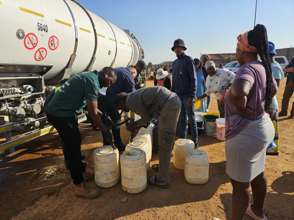 DP World donates safe drinking water to cholera-stricken Hammanskraal community