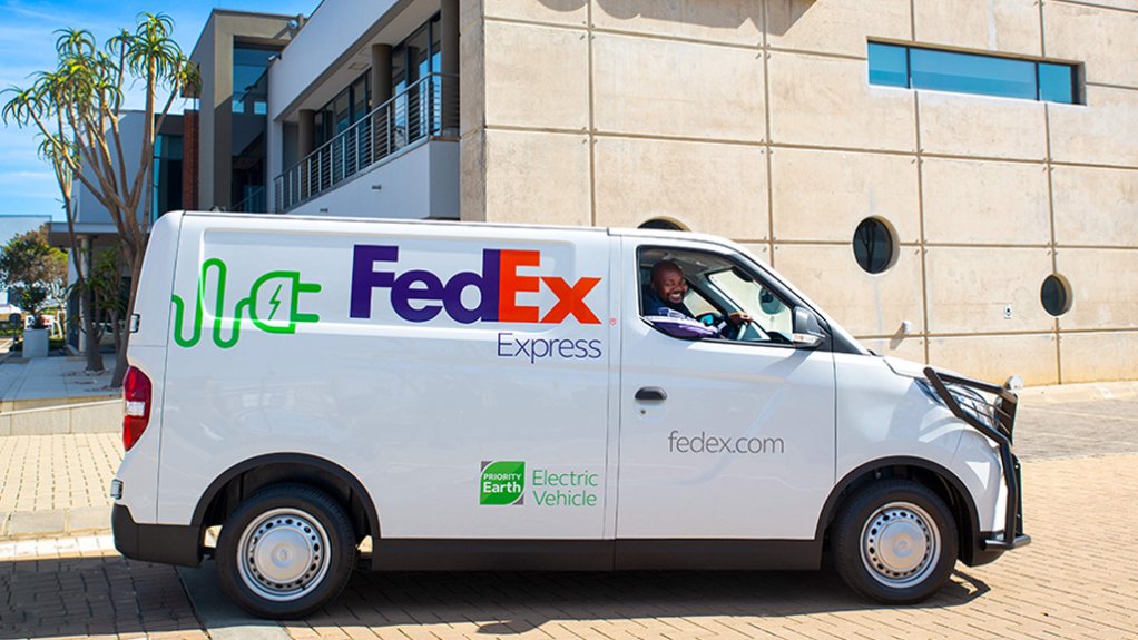 An image showing the FedEx electric vehicle 