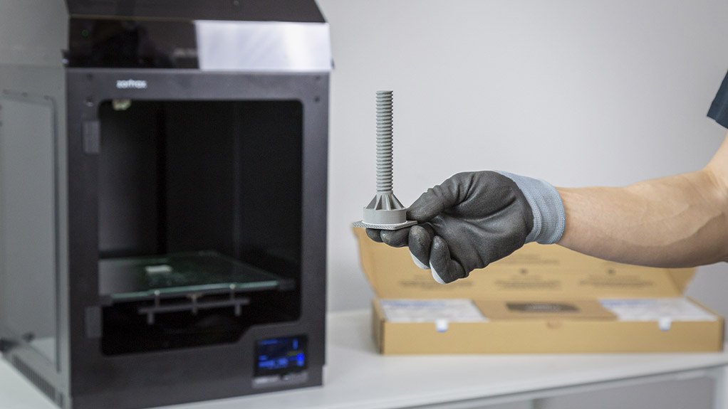 Image of a Zortrax M300 Dual Full Metal Package BASF 3D printed screw


