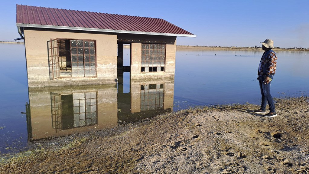 Floods that left Deelpaan residents homeless in the Tswaing Local Municipality