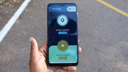 Gauteng dept adds faulty traffic signals reporting to pothole app