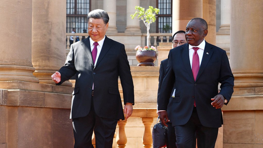 Chinese President Xi Jinping with South Africa President Cyril Ramaphosa at the Union Buildings, in Pretoria