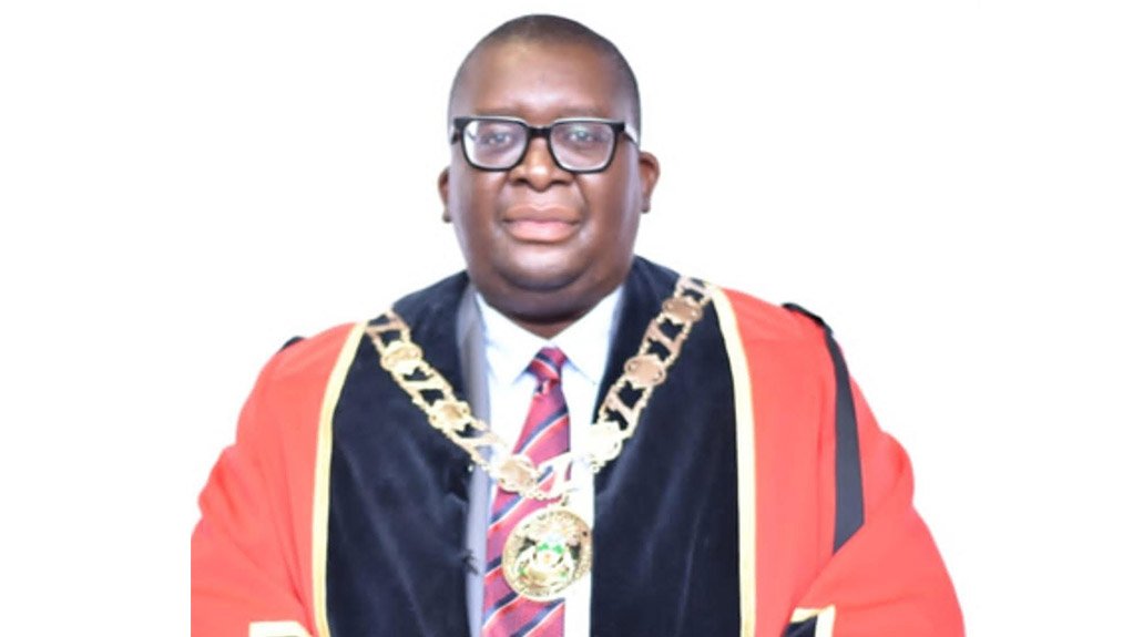 Image of Mayor of Zululand District Municipality Cllr Thulasizwe Buthelezi