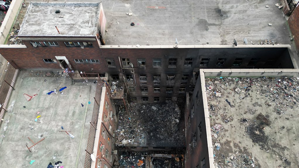 The Government must develop a comprehensive urban renewal plan for the inner city, including the rehabilitation of hijacked buildings! 