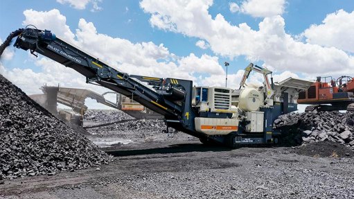 Image of the Lokotrack LT120E track-mounted primary crusher