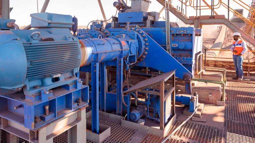 ENERGY SAVINGS
High pressure grinding roll technology enables mining operations to achieve energy savings that surpass a conventional approach