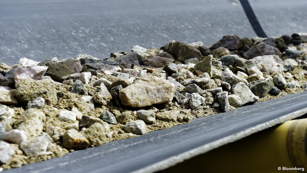Image of lithium ore on a conveyor