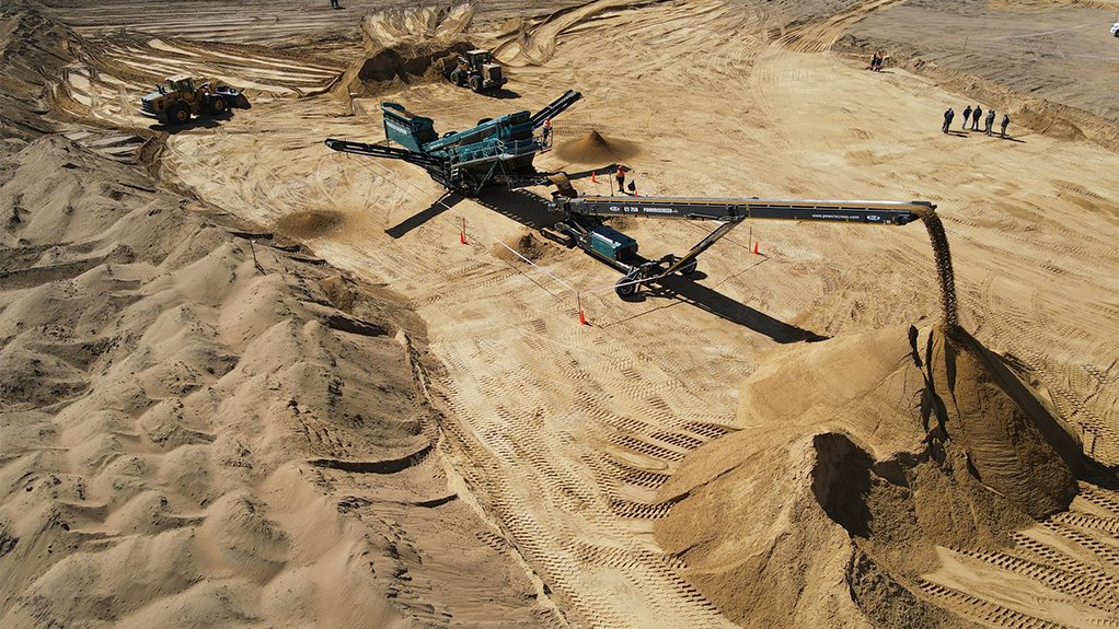 An aerial view of the new Chieftan 2200 mobile incline screen in action at the Jongiliziwe sand mine, in Sasolburg