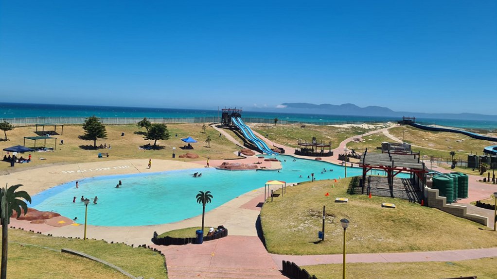 City of Cape Town gradually opens swimming pools across the