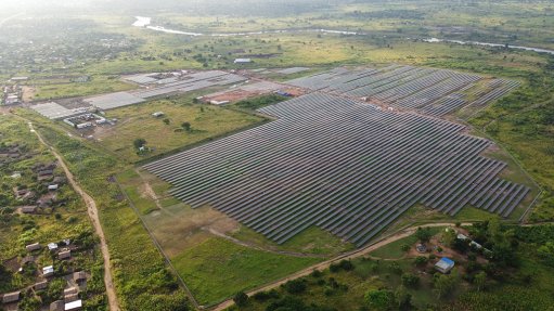 An image showing Globeleq's Cuamba solar photovoltaic and energy storage plant 