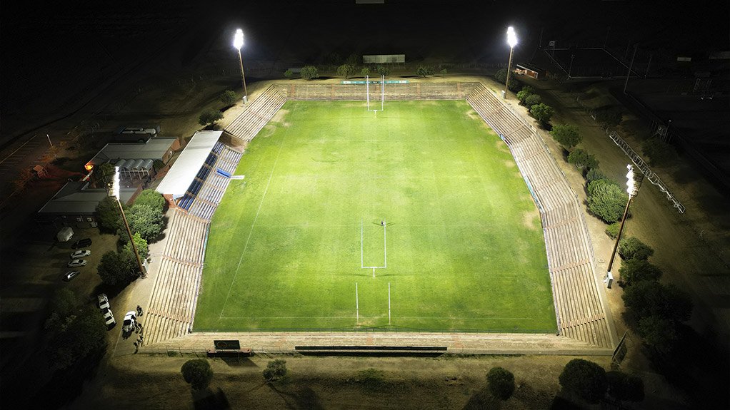 University of the Free State’s Shimla Park Rugby Field illuminated by OMNIBLAST-E floodlights with lighting control