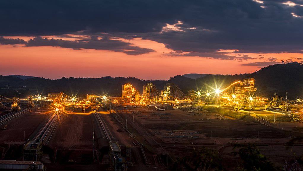 Vale offers iron-ore price support with steady output plan
