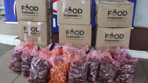 Engen and FoodForward SA help bring some festive cheer to South Durban Basin residents
