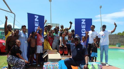 Engen supports local swimming pool with equipment for summer fun