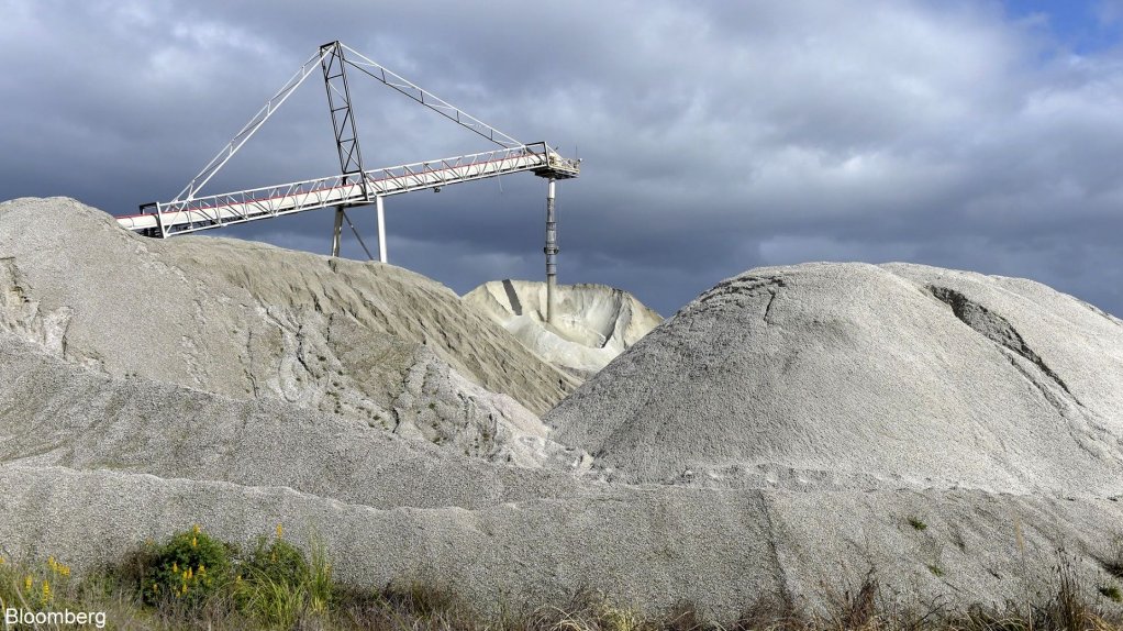 Lithium ore stockpiles