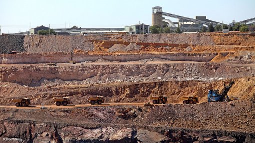 De Beers approves $1bn spending at Botswana mine