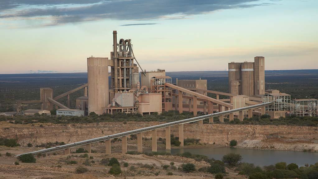 AfriSam’s Ulco cement factory is located in South Africa’s Northern Cape province and has a production capacity of 4 000 tons of clinker per day