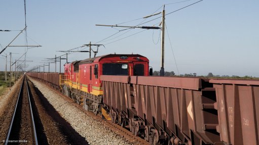 Transnet train transporting iron ore