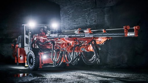 INTELLIGENT DRILLING
The Sandvik DD422iE drill offers intelligent and electric fully automated, top hammer longhole drilling performance
