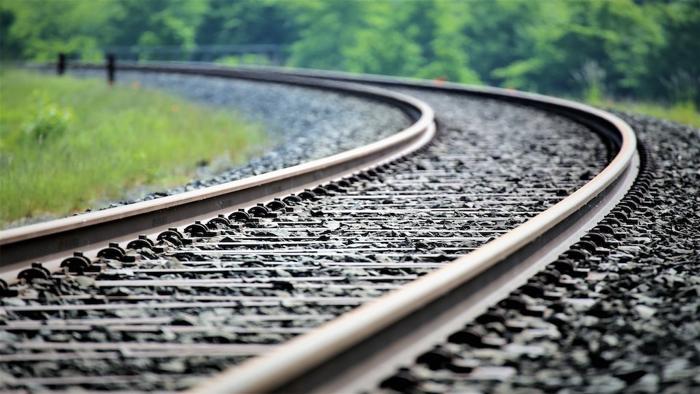 Image of railway tracks