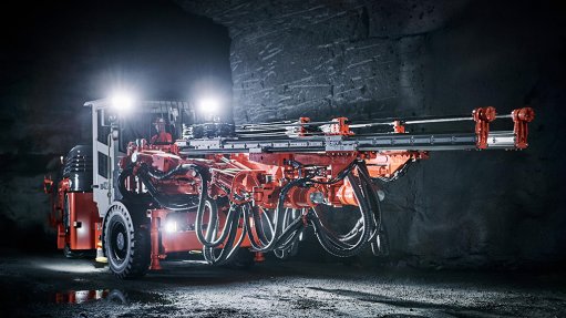 Image of the Sandvik DD422iE drill
