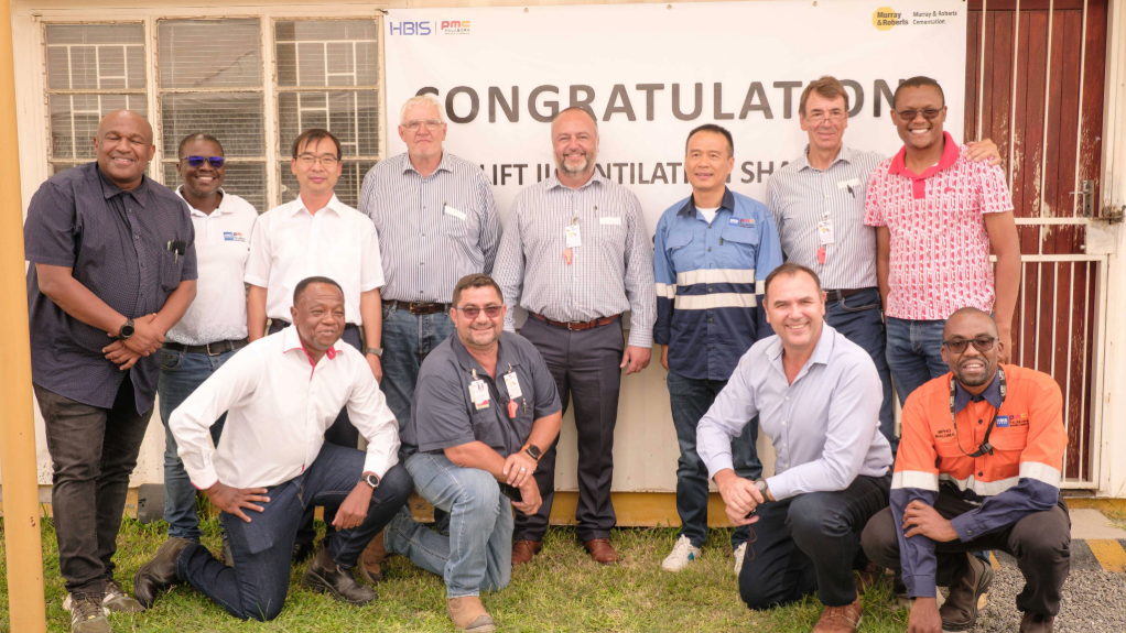 IMPECCABLE SAFETY RECORD
Murray & Roberts Cementation successfully completed the sinking of the 8.5-m-diameter ventilation shaft at PMC’s Lift II project with a commendable fatality-free record