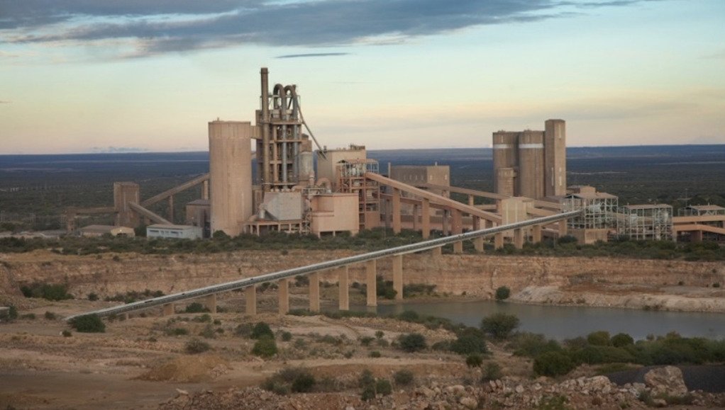 An image of a cement plant