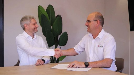 An image of B2K’s managing director, Ross Trevelyan, and the CEO of IWIS Drive Systems Germany, Dr Frank Mitzschke, signing the IWIS distribution agreement in Germiston in February 2024