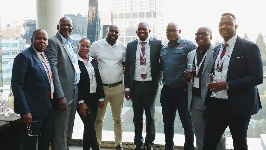 Members, speakers and guests Tebogo Kale, Lehlohonolo Molloyi, Tsaone Kgosietsile, Siphiwe Ndwayi, Kgosi Mmoloke, Amos Manaka and Bokang Kalepa, enjoying the networking opportunity ‘Your network is your net-worth’