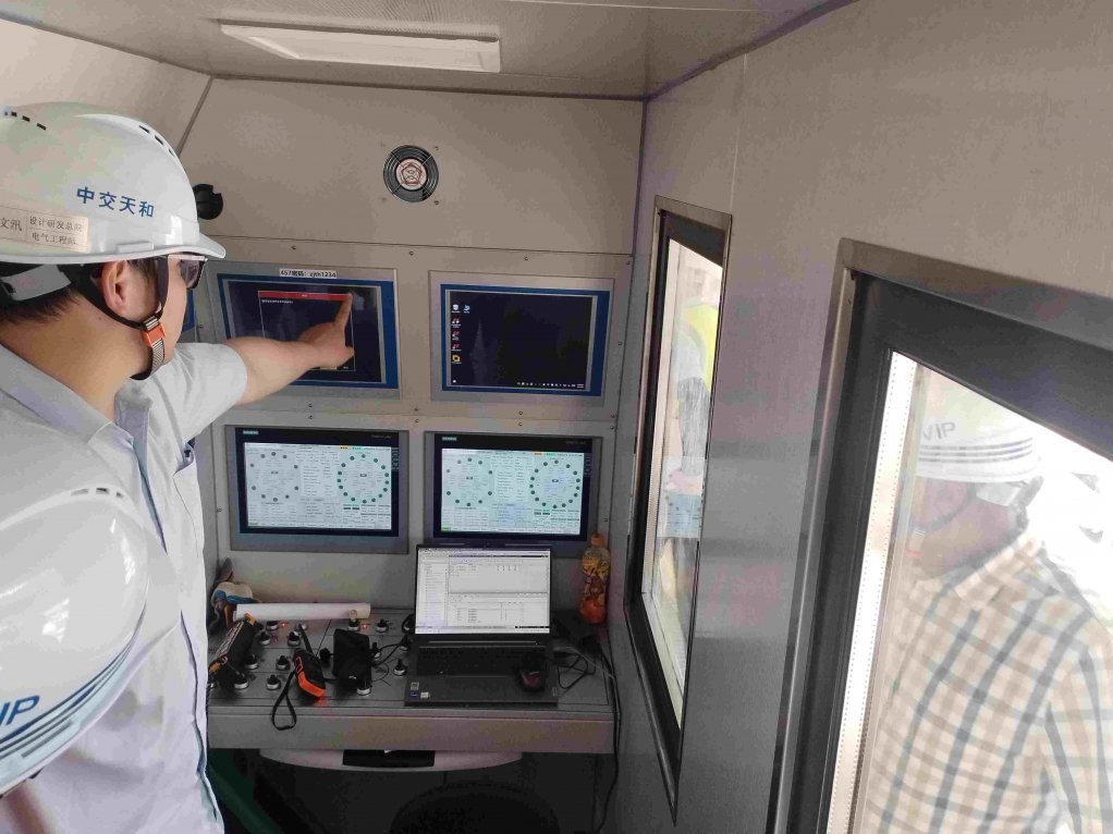 Image of testing controls and feedback on tunnel-boring machine