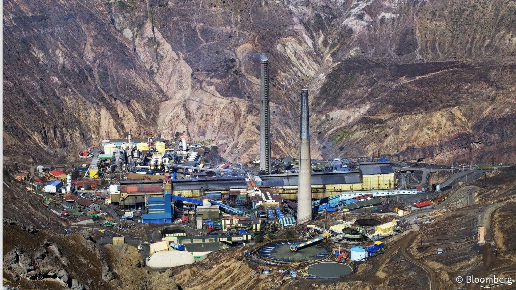 Codelco copper output hit by lingering effects of rock collapse
