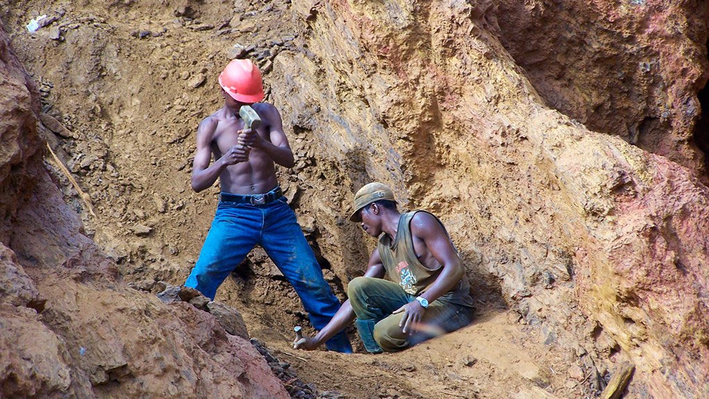 Artisanal gold miners