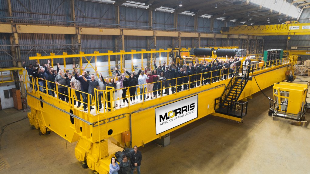 An image of the Morris Material Handling staff personnel