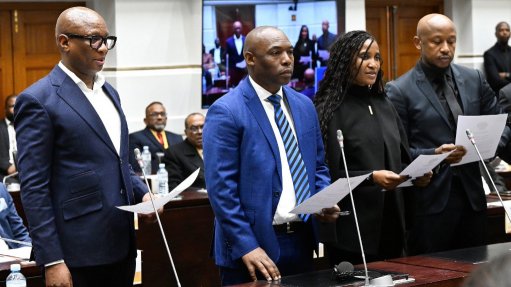 MK party lawmakers sworn in after boycotting first sitting