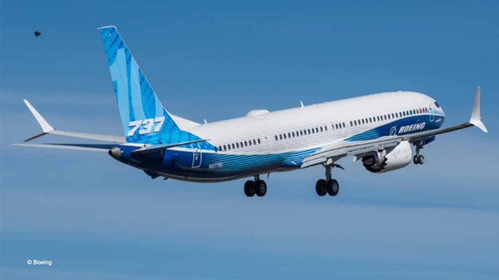 A Boeing 737 MAX 10