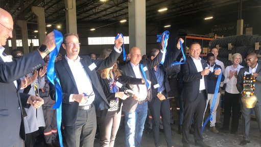 The Geobrugg management team cut the ribbon at the newly inaugurated manufacturing facility in Lanseria