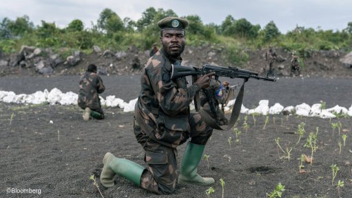 Soldiers fighting in the DRC