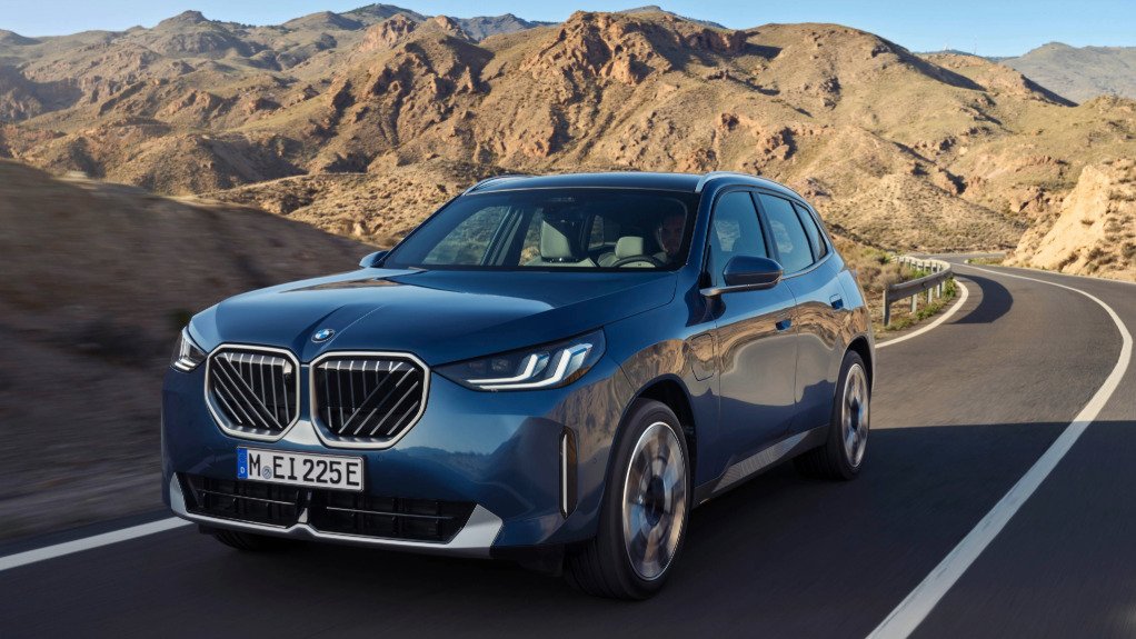 An image of BMW's BMW X3 30e 