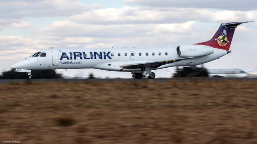 An Embraer ERJ140 of Airlink